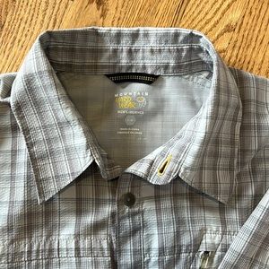 Mountain Hard Wear men’s Large short sleeved shirt.